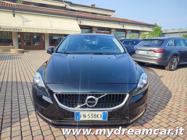 VOLVO V40 D3 Geartronic Momentum
