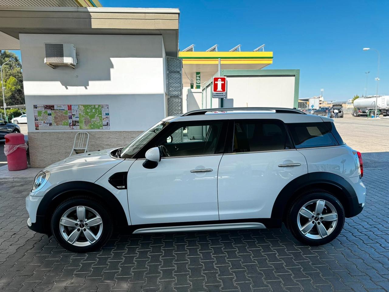 Mini Cooper D Countryman Mini 2.0 Cooper D Business Countryman Automatica/17/BELLA