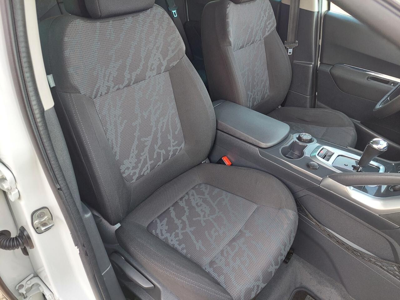 Peugeot 3008 1.6 HDi 110CV cambio robotizzato