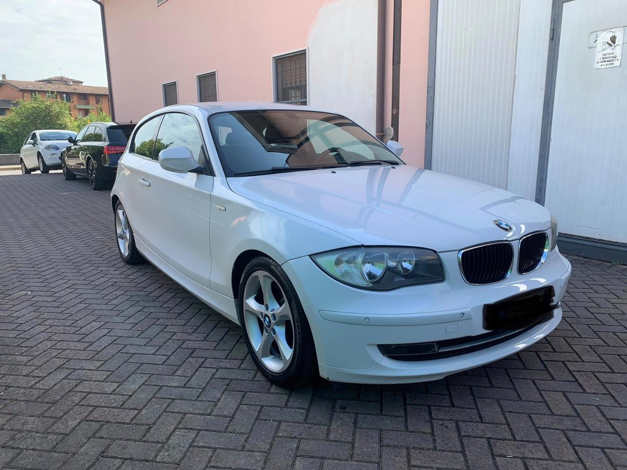 Bmw 118 118d 2.0 143CV cat 3 porte Attiva DPF