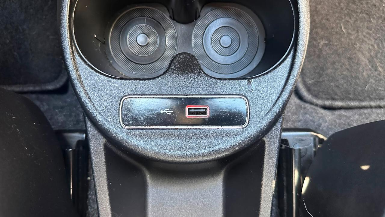 Fiat 500 1.0 Hybrid Dolcevita PRATICAMENTE NUOVA 2020 leggi testo