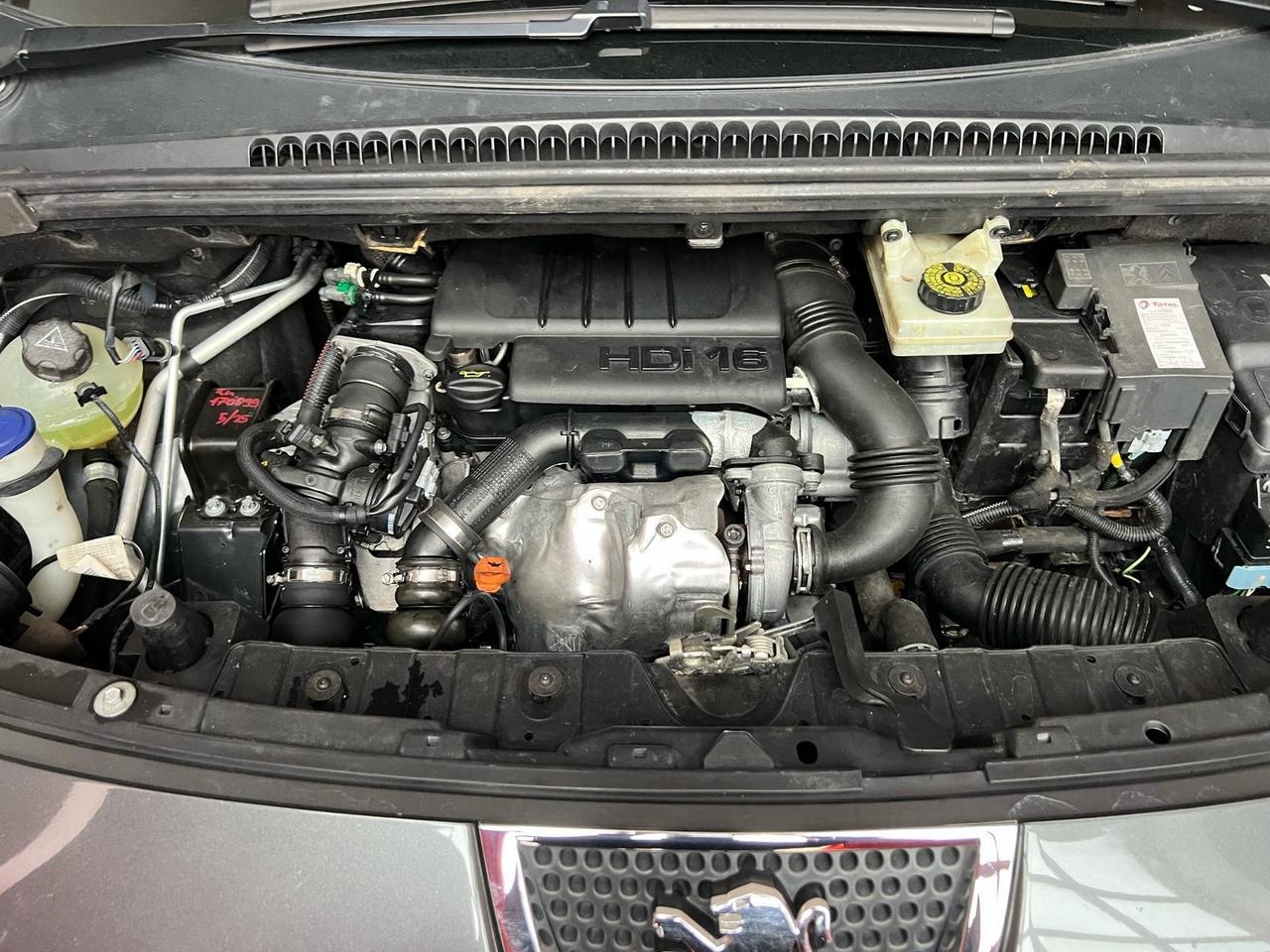 Peugeot 3008 1.6 HDi 110CV ANNO 2010 KM 170900 NEOPATENTATI