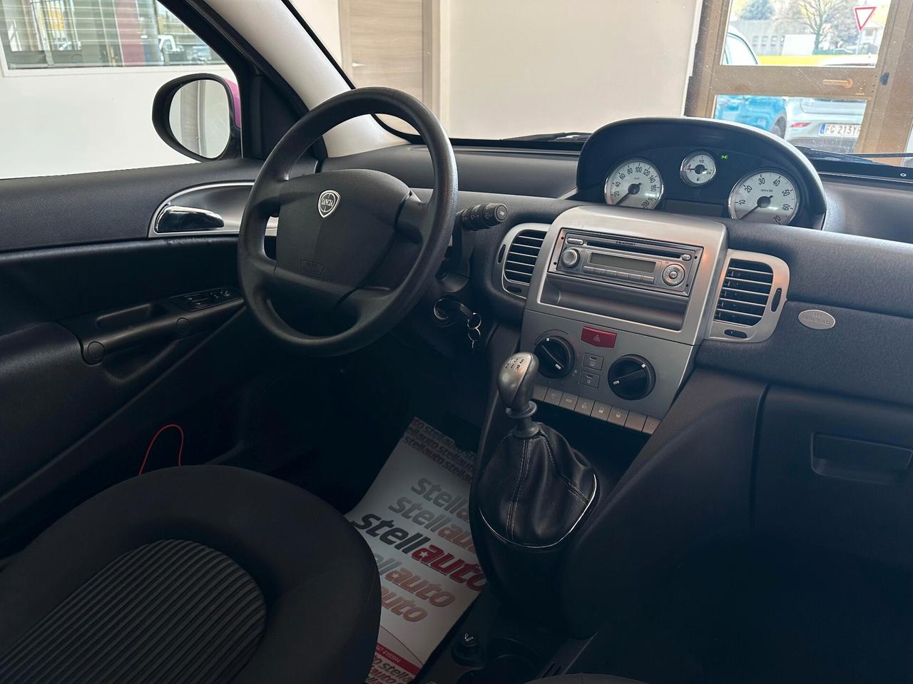 Lancia Ypsilon 1.2 Versus