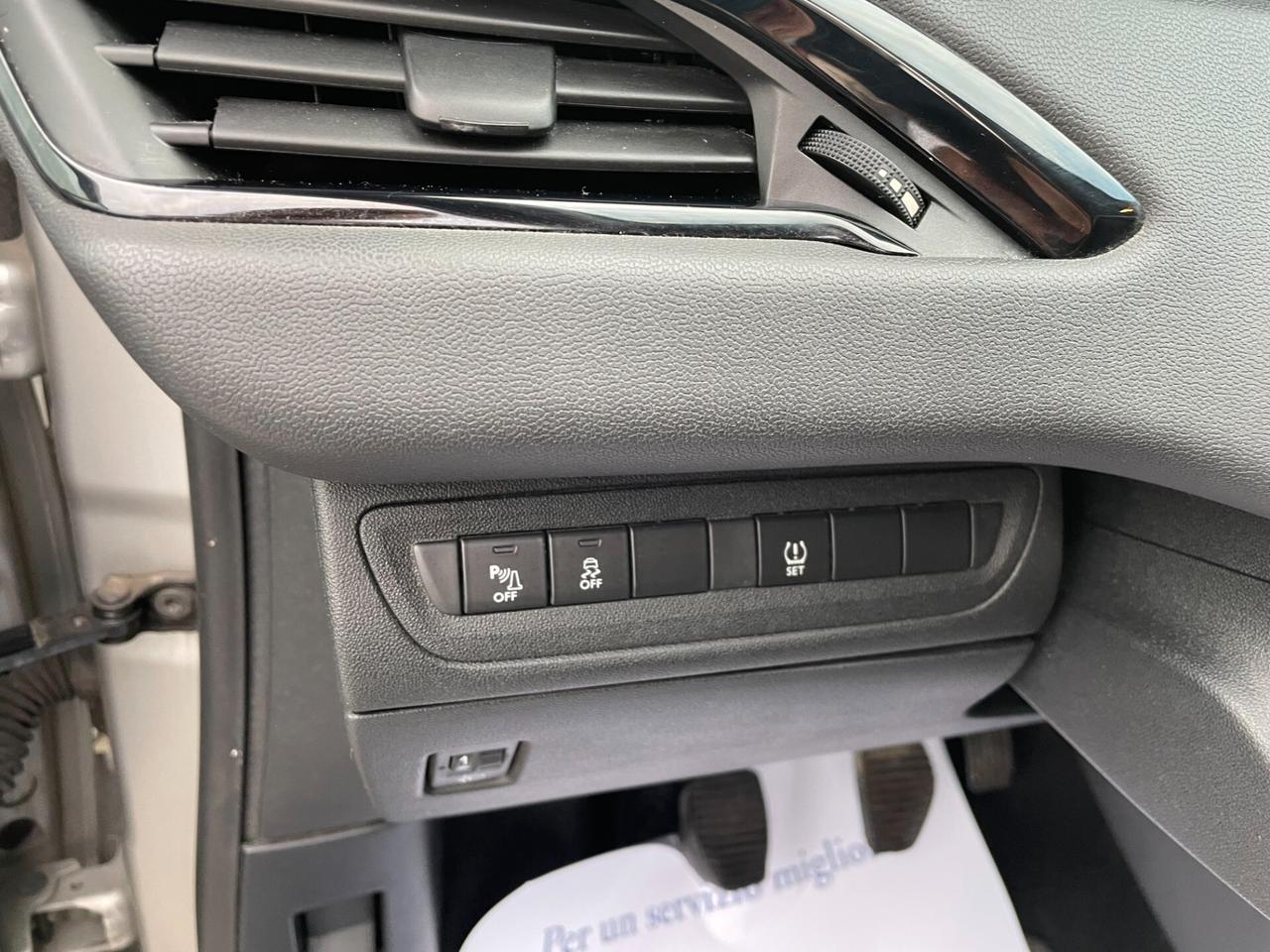 Peugeot 208 1.4 HDi 68 CV 5 porte Allure DISTRIBUZIONE NUOVA