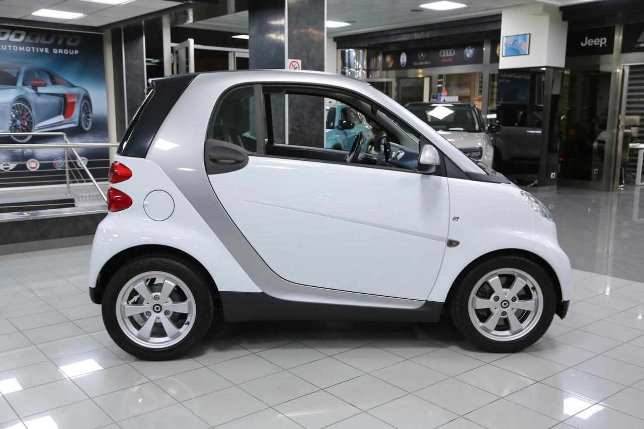 Smart forTwo 1000 70 cv auto