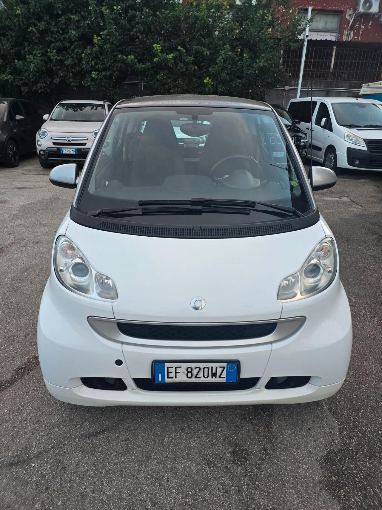 Smart ForTwo 1000 52 kW MHD coupé passion