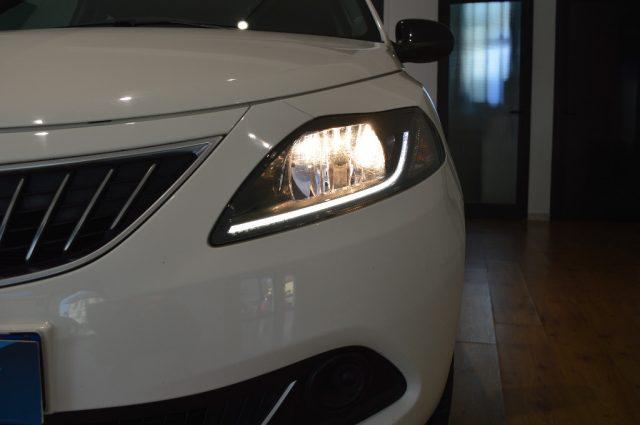 LANCIA Ypsilon 1.0 FireFly 5 porte S&S Hybrid Silver