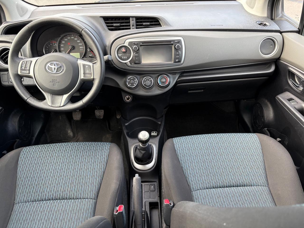 Toyota Yaris 1.0 5 porte