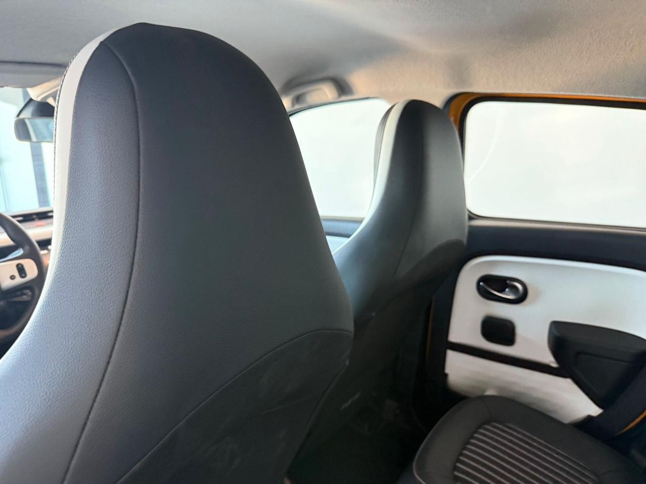 Renault Twingo 1.0 SCE 73 CV Duel