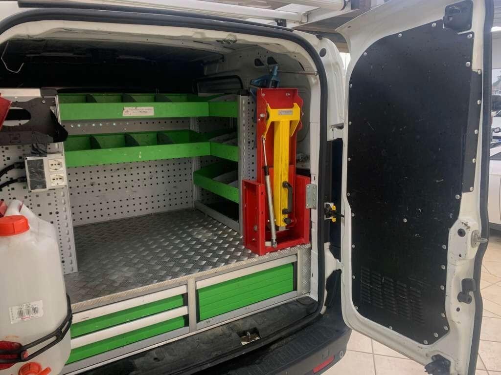 Fiat Doblò 1.4 T-Jet Natural Power *ATTREZZATO+220V*