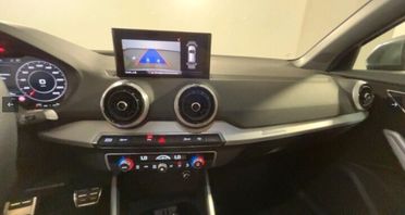 Audi Q2 SQ2 TFSI quattro S tronic sport attitude