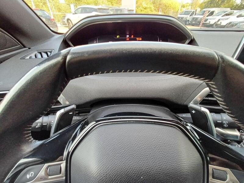 Peugeot 3008 3008 1.5 130cv eat8 GANCIO TRAINO