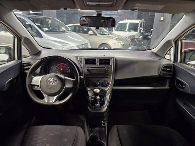 TOYOTA Verso-S 1.3