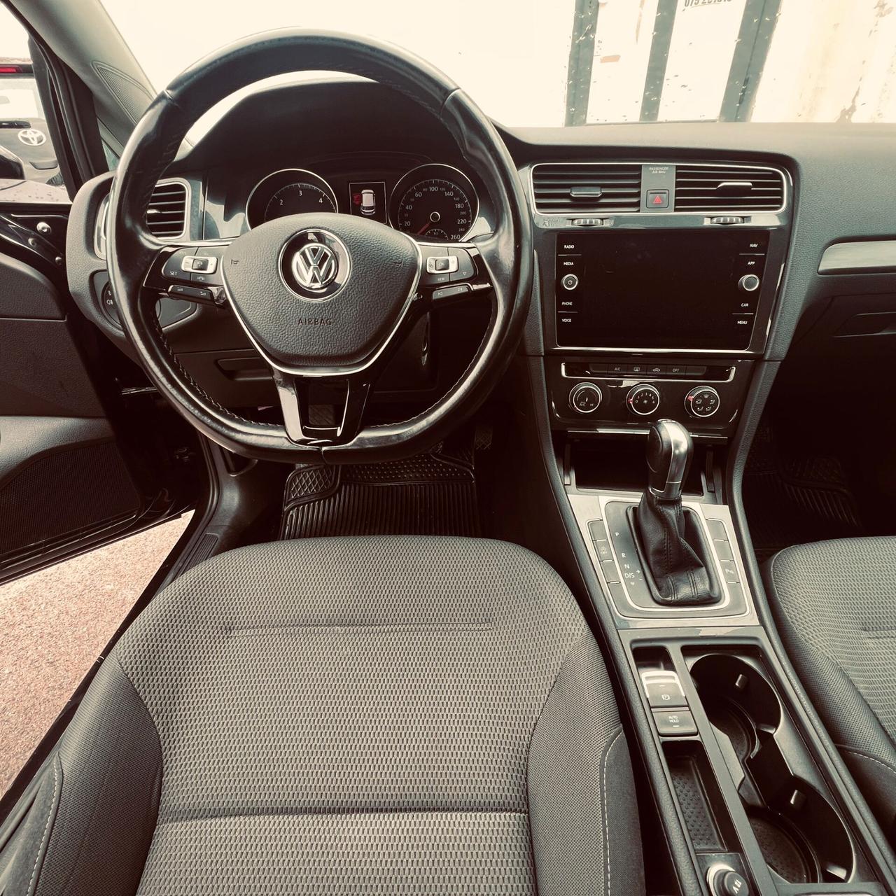 Volkswagen Golf Variant 1.6 TDI 115 CV DSG Highline BlueMotion Tech.