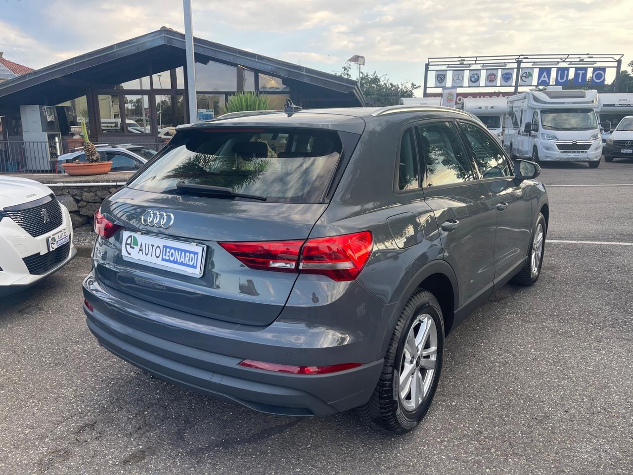 Audi Q3 35 TDI S tronic Business Advanced