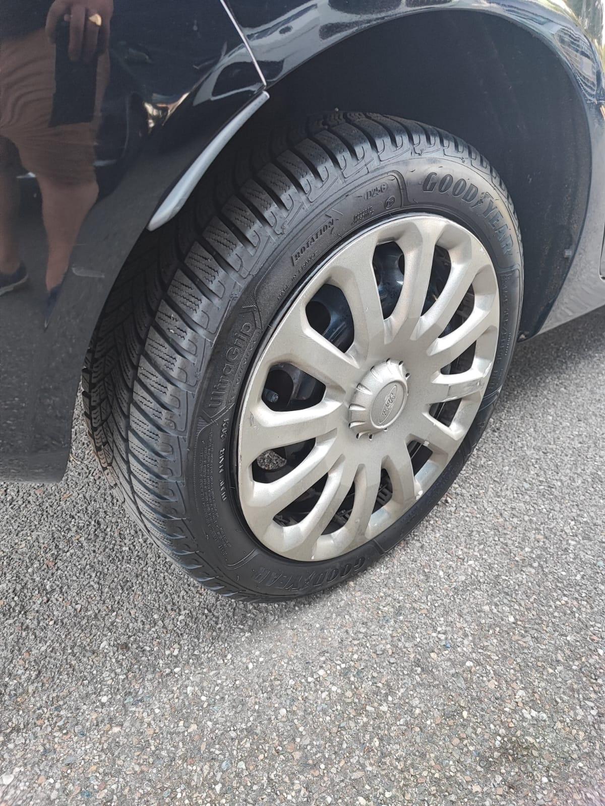 Ford Fiesta 1.4 5 porte Bz.- GPL