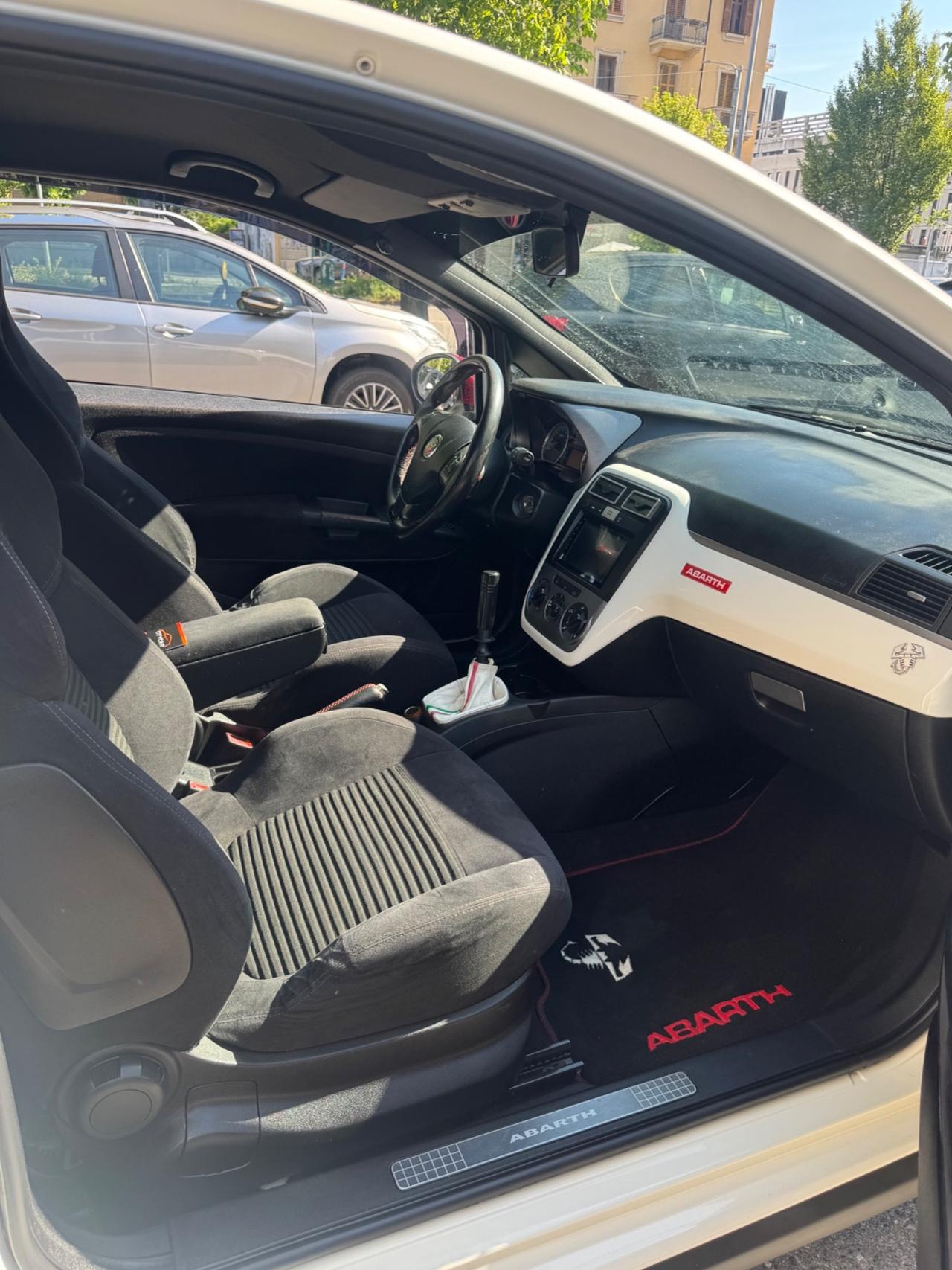 Abarth Grande Punto 1.4 T-Jet 155 cv