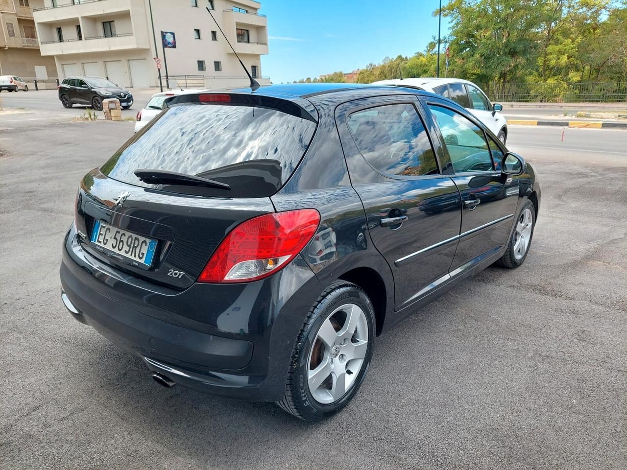 Peugeot 207 1.6 8V HDi 93CV 3p. Allure