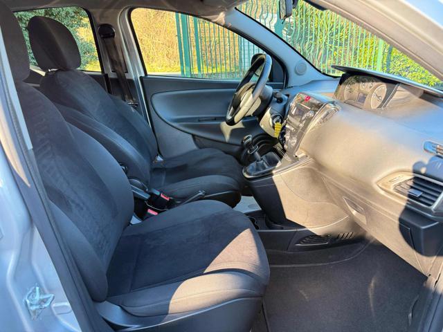 LANCIA Ypsilon 1.2 69 CV 5 porte Gold