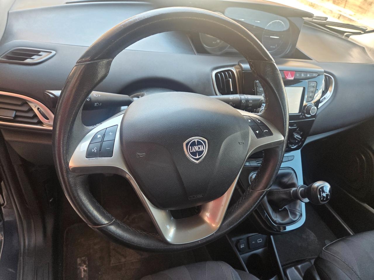 LANCIA YPSILON 1.2 BENZINA ANNO 2020 KM80000 CERT