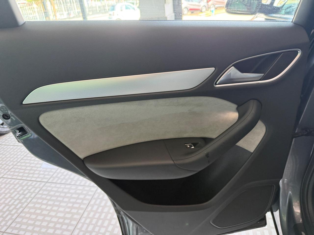 Audi Q3 2.0 TDI 177 CV quattro S tronic Line