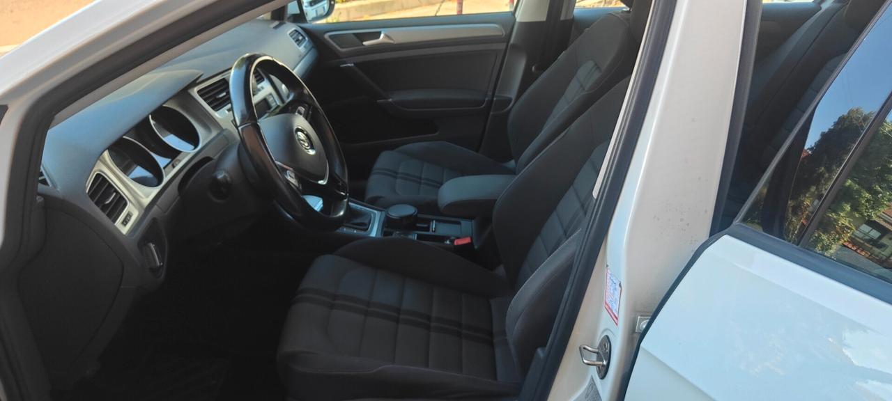 Volkswagen Golf 1.6 TDI 110 CV 5p. R-LINE