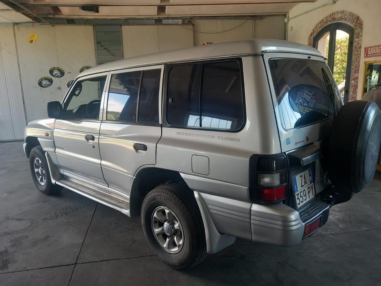 Mitsubishi Pajero 2.5 td 5 p autocarro