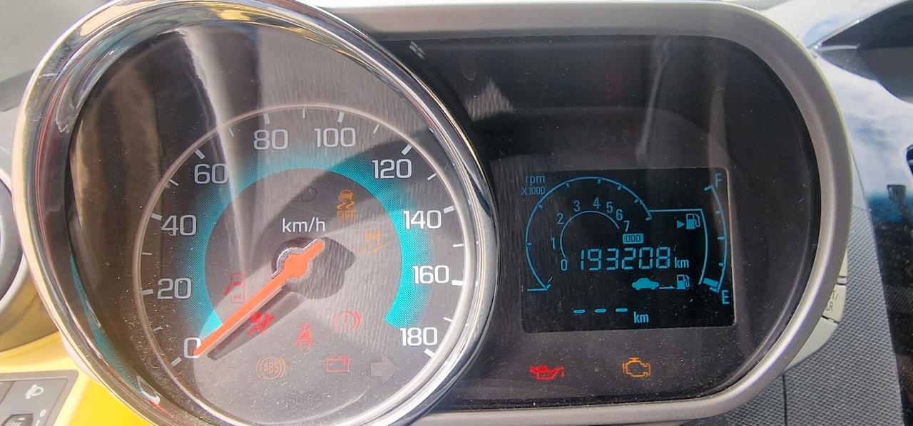 SPARK 1.000 CC 4 CILINDRI BENZINA IDEALE PER CITTA'