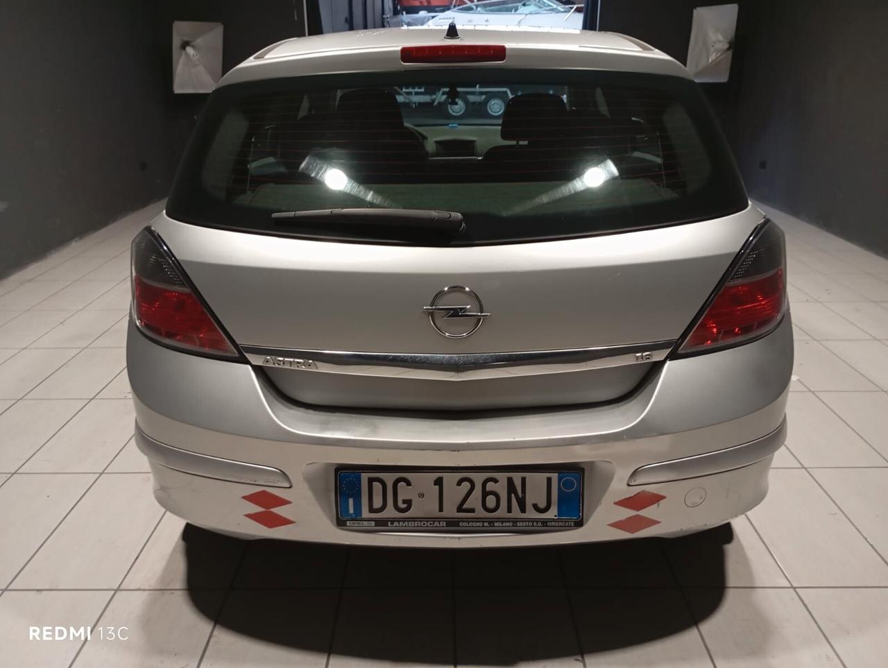 Opel Astra del 2007 benzina 140.000 km