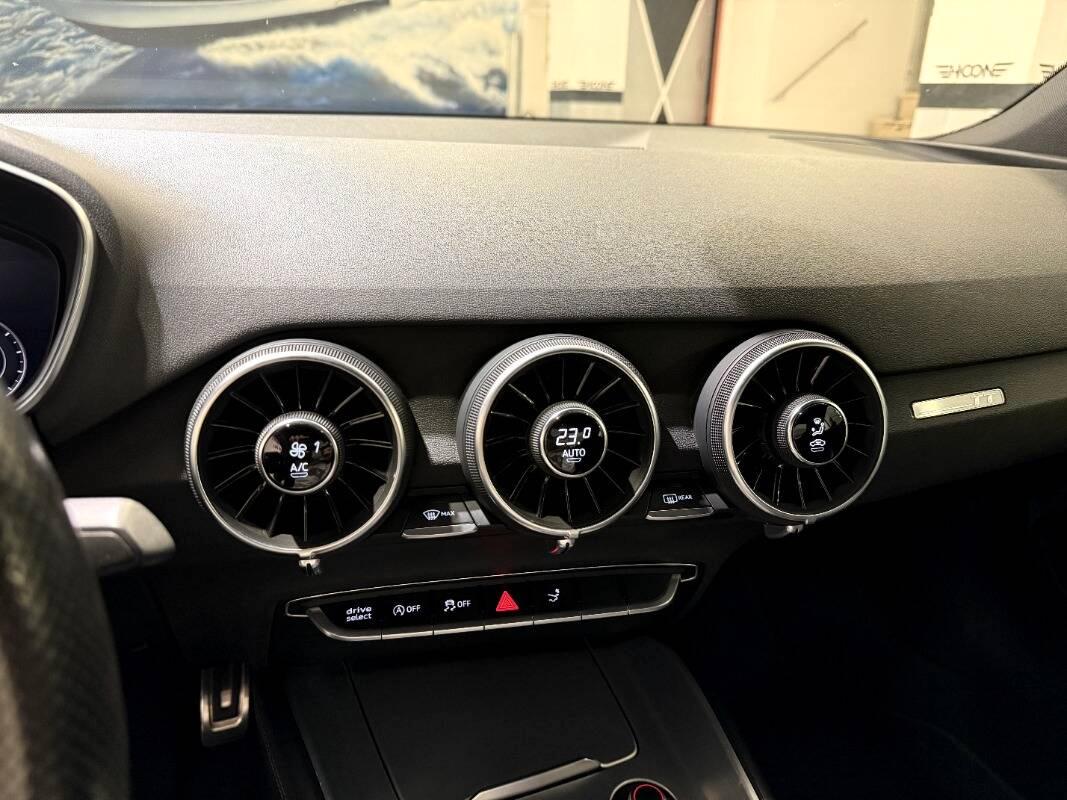 Audi TT Coupé 2.0 tfsi S line