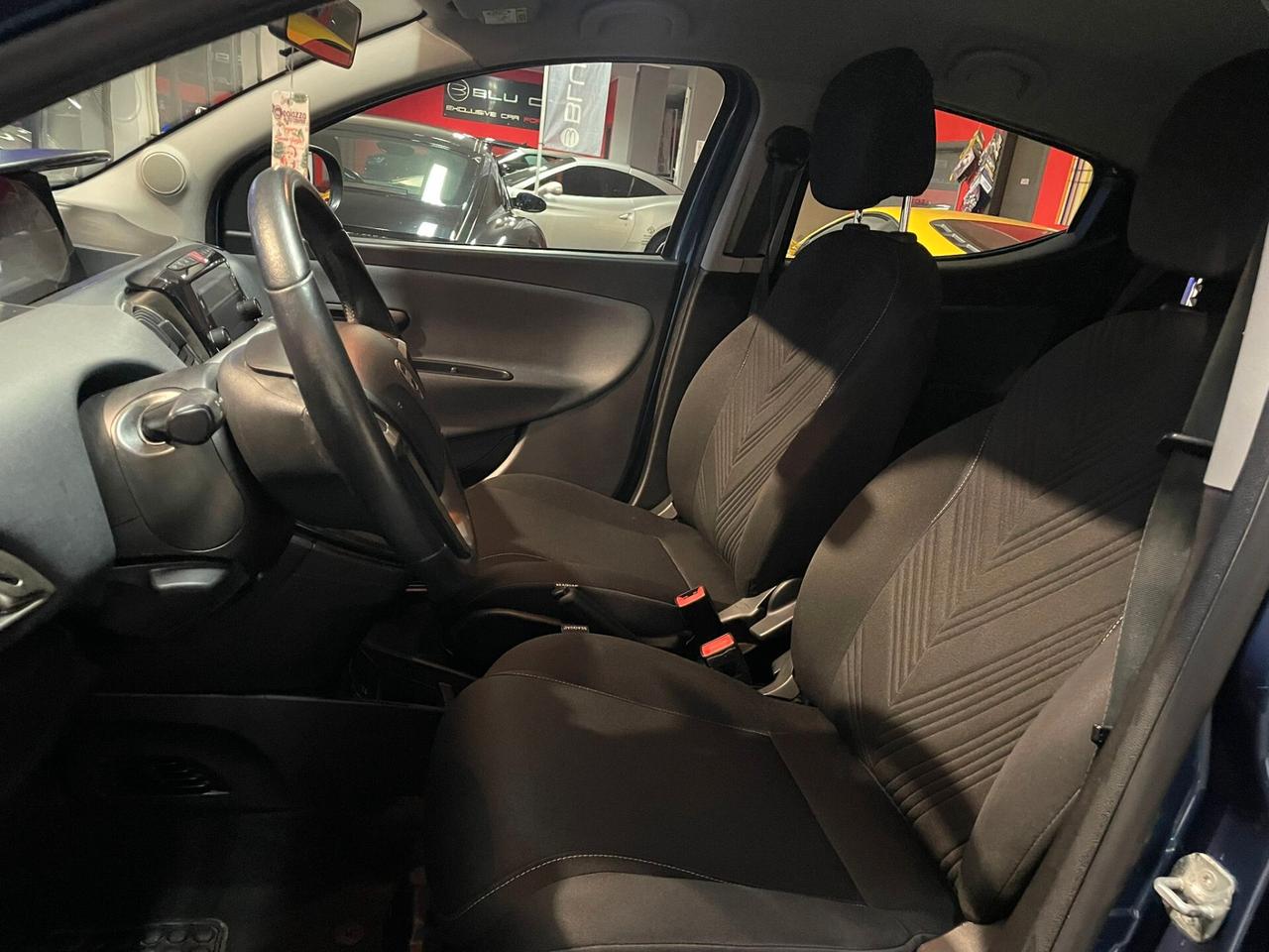 LANCIA YPSILON 1.0HYBRID GOLD 70cv