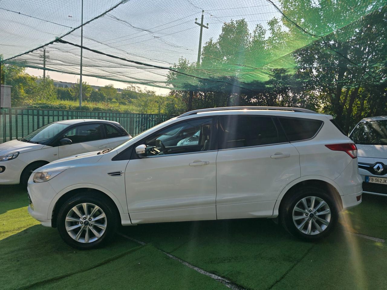 Ford Kuga 2.0 TDCI 150 CV 4WD Powershift euro6-2016