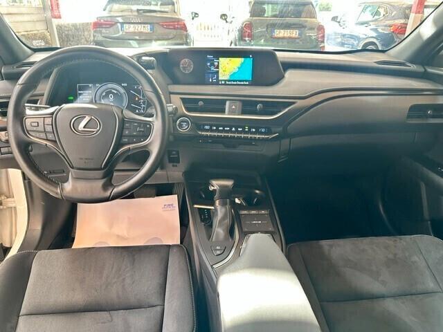 Lexus UX Hybrid Business