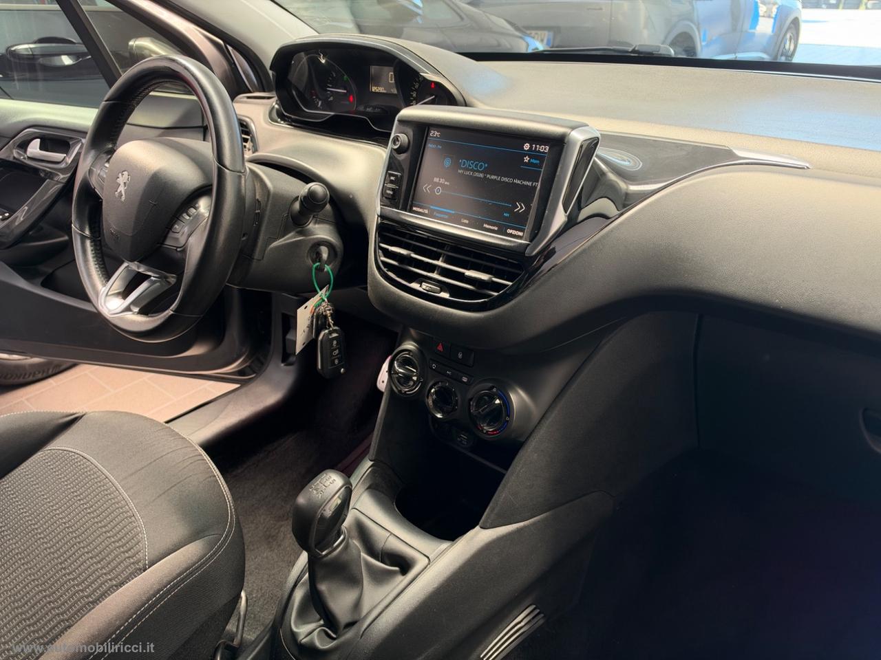 PEUGEOT 208 PureTech 82 5p. Active
