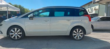 Peugeot 5008 2.0 HDi 150CV Business