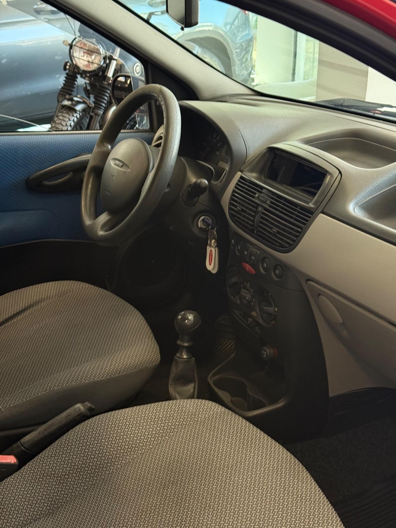 Fiat Punto 1.2i 16V cat 5 porte ELX