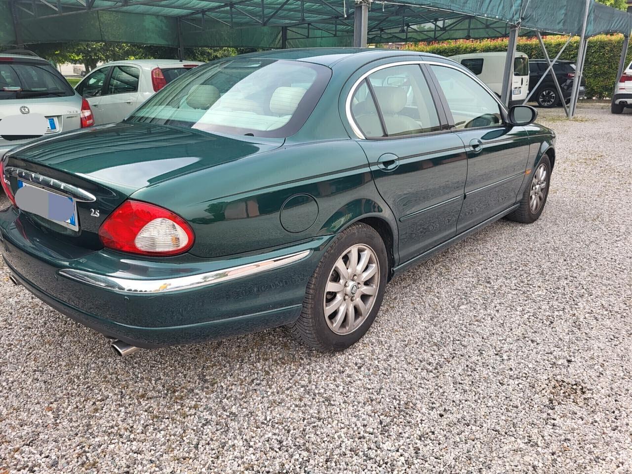 Jaguar X-Type 2.5 GPL ISCRITTA ASI