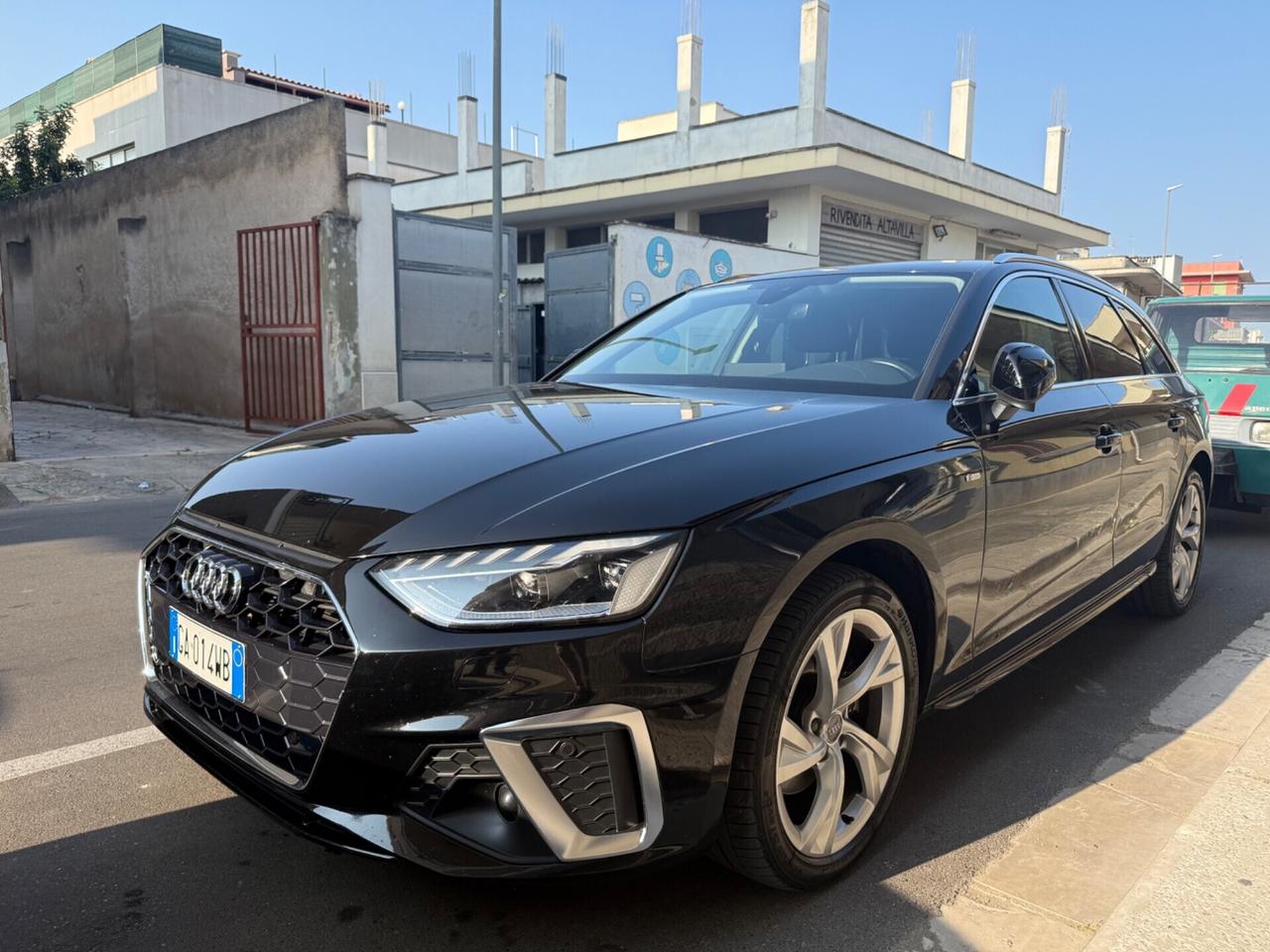 Audi A4 Avant 40 g-tron S tronic S line edition