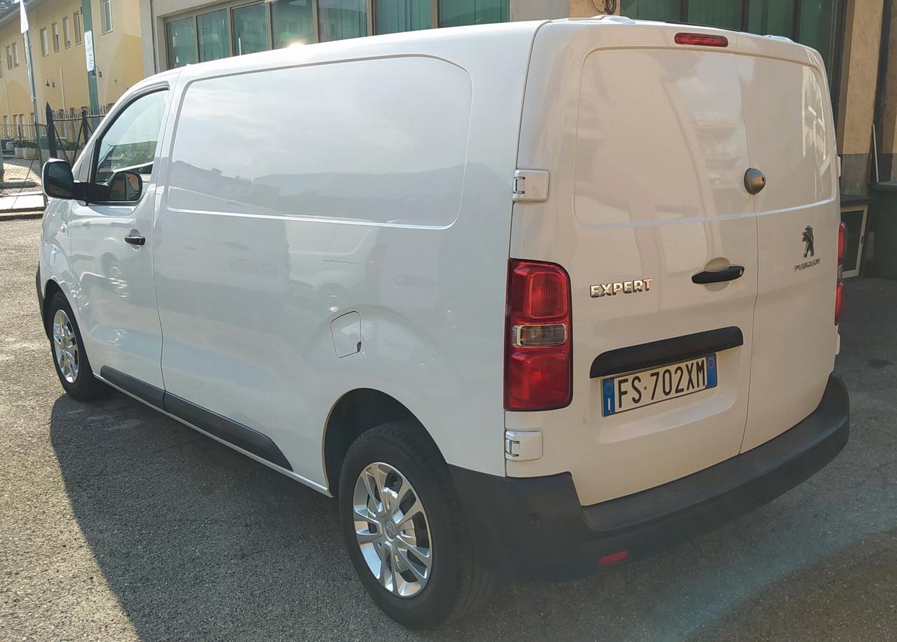 Peugeot Expert 2000 BlueHDi