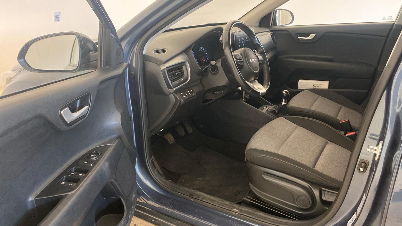 Kia Stonic 1.2 DPI Urban * 36.000 KM