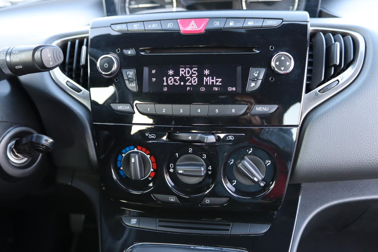 Lancia Ypsilon 1.2 69 CV 5 porte GPL Ecochic Gold