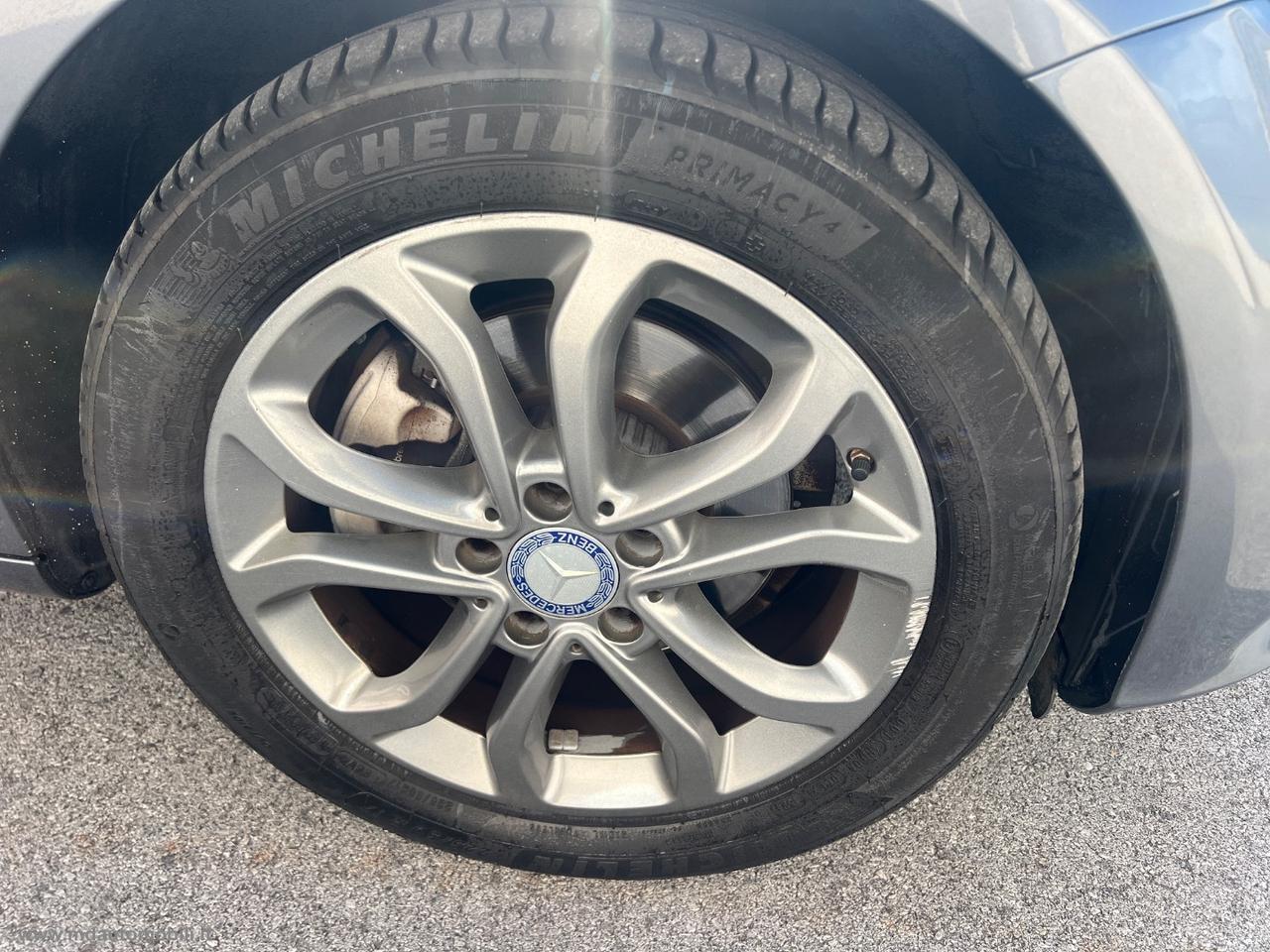 MERCEDES-BENZ C 220 d S.W. Auto Sport FARI LED RESTYLING