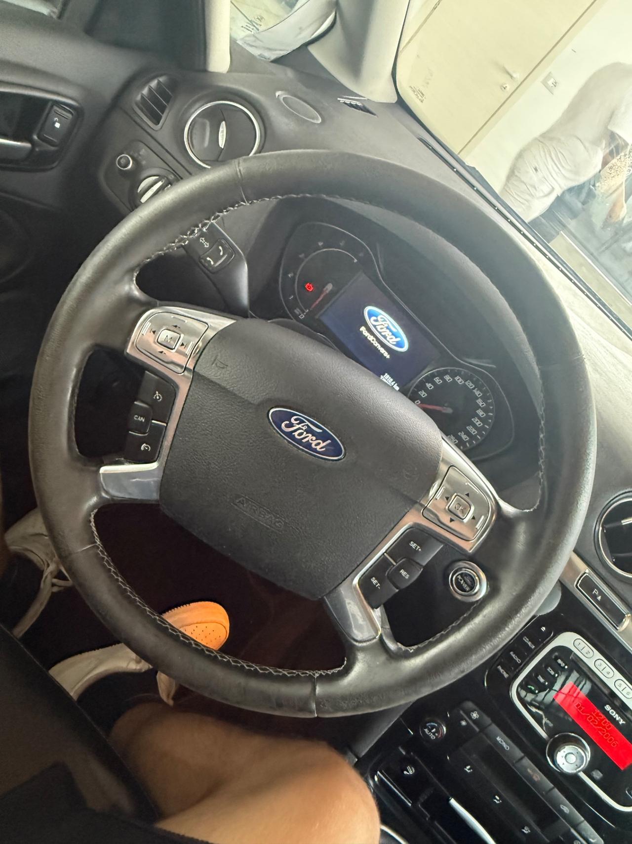 Ford Galaxy 2.0 TDCi 115 CV DPF Titanium