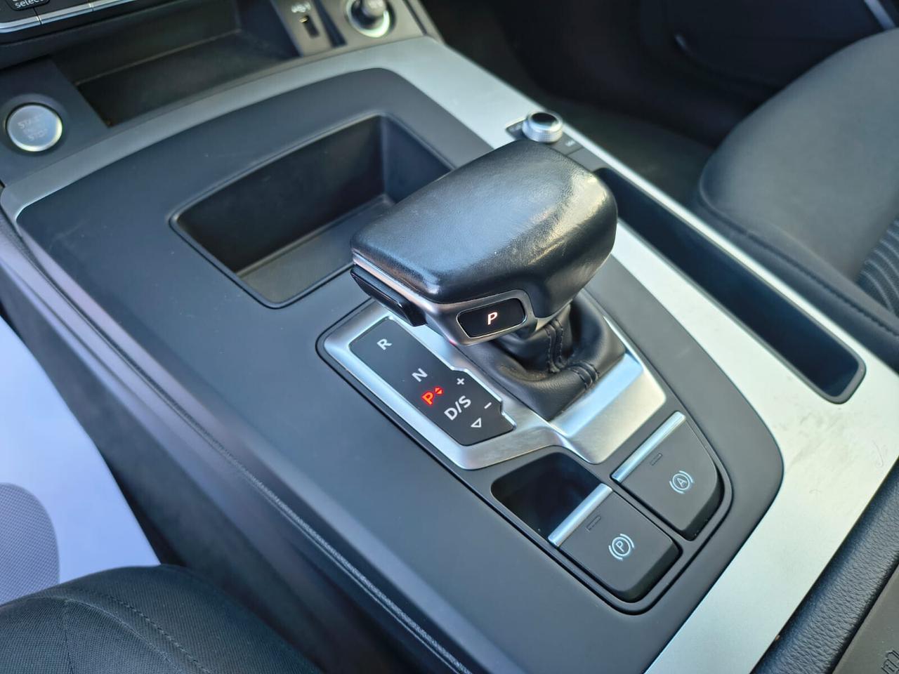 Audi Q5 50 TFSI e quattro S tronic Business