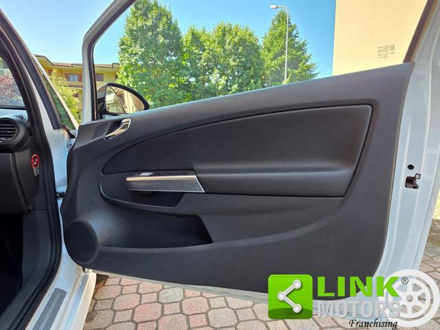 OPEL Corsa 1.6i 16V OPC 192 CV