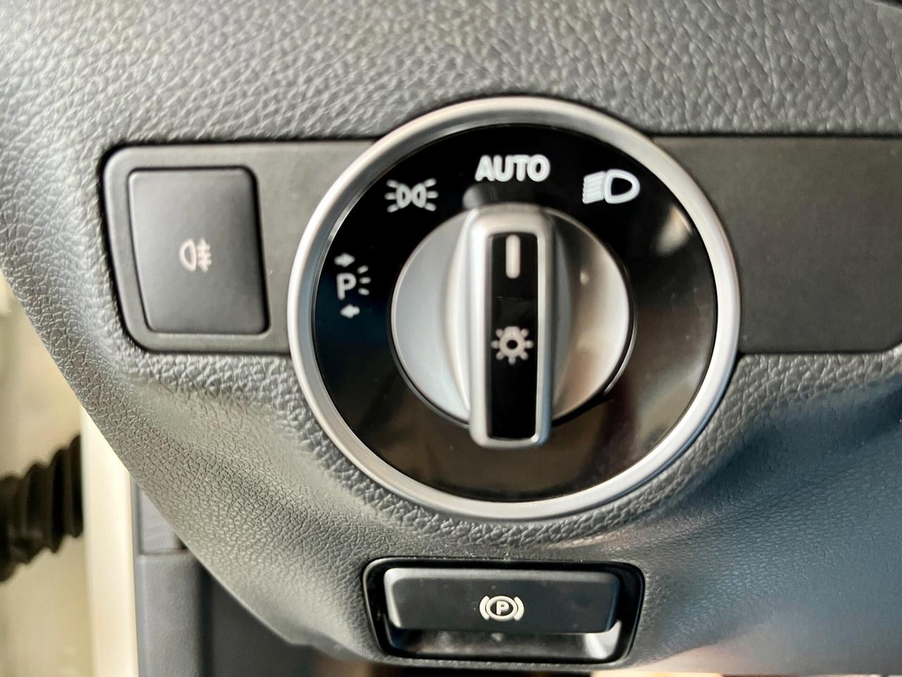 Mercedes-benz A 180 Sport-NEOPATENTATI-