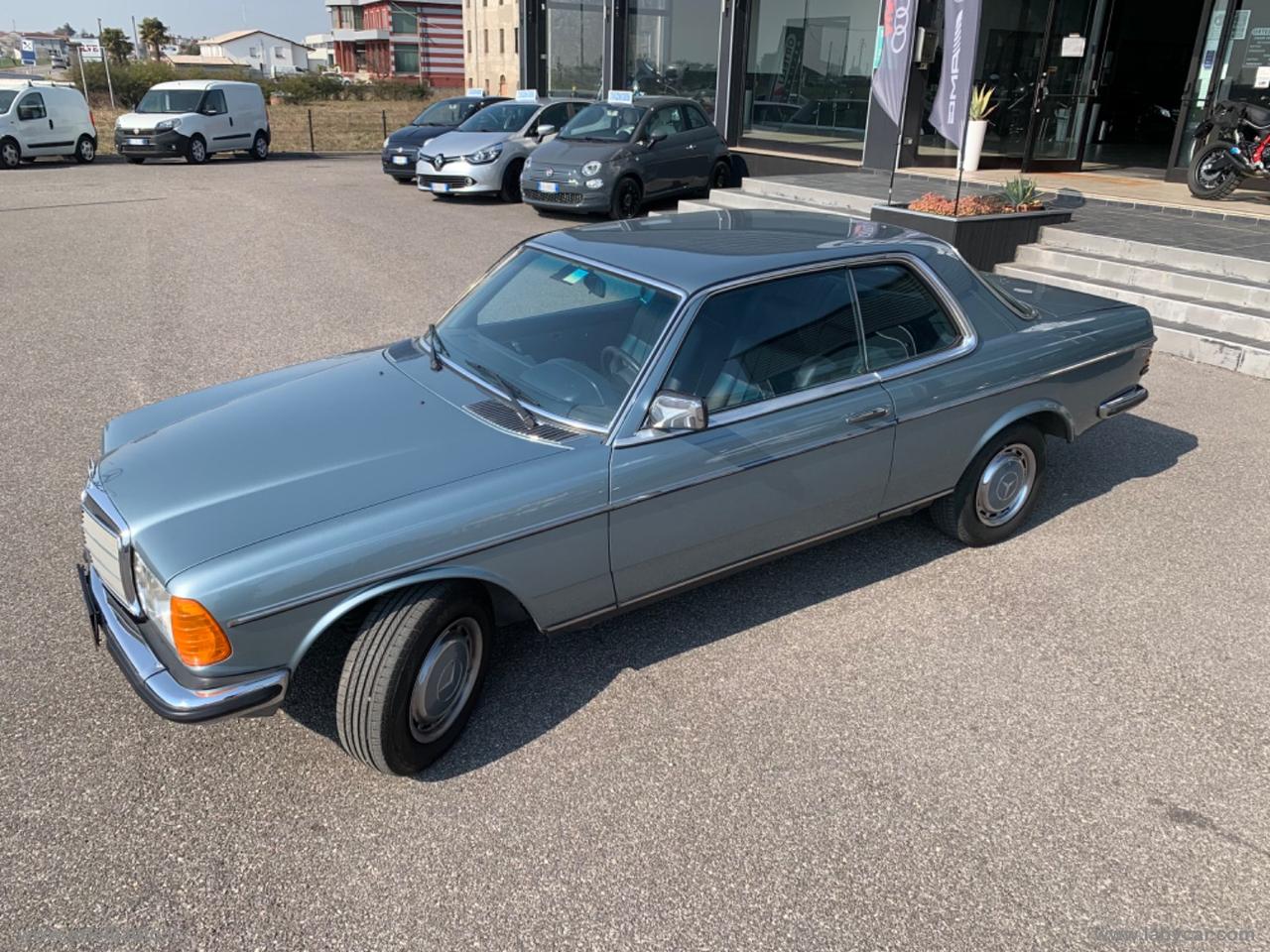 MERCEDES-BENZ 230 C AUTOMATICA DA COLLEZIONE