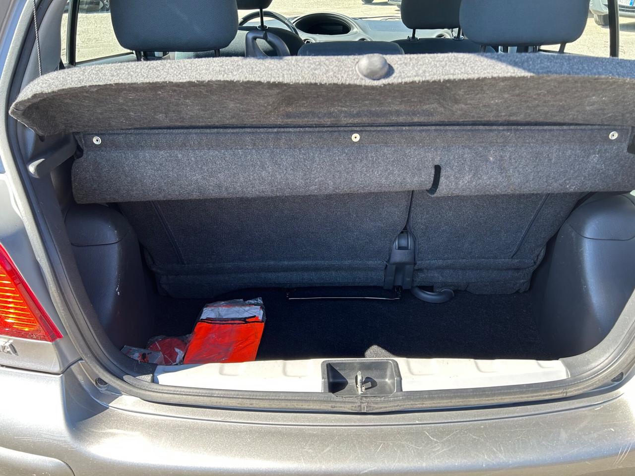 Toyota Yaris 1.3i 16V 5P FRIZIONE NUOVA