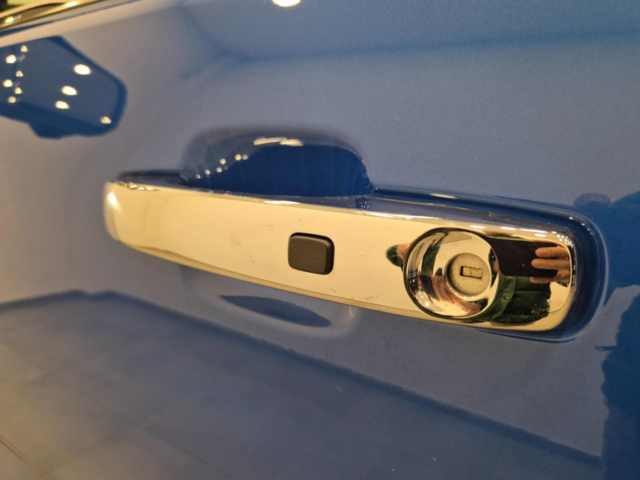 VOLKSWAGEN Amarok 3.0 V6 TDI 241CV 4MOTION aut. Aventura