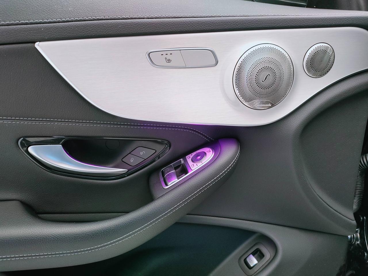 Mercedes-Benz Classe C-C205 2018 Coupe - C Coupe 220 d Premium Plus 4matic auto